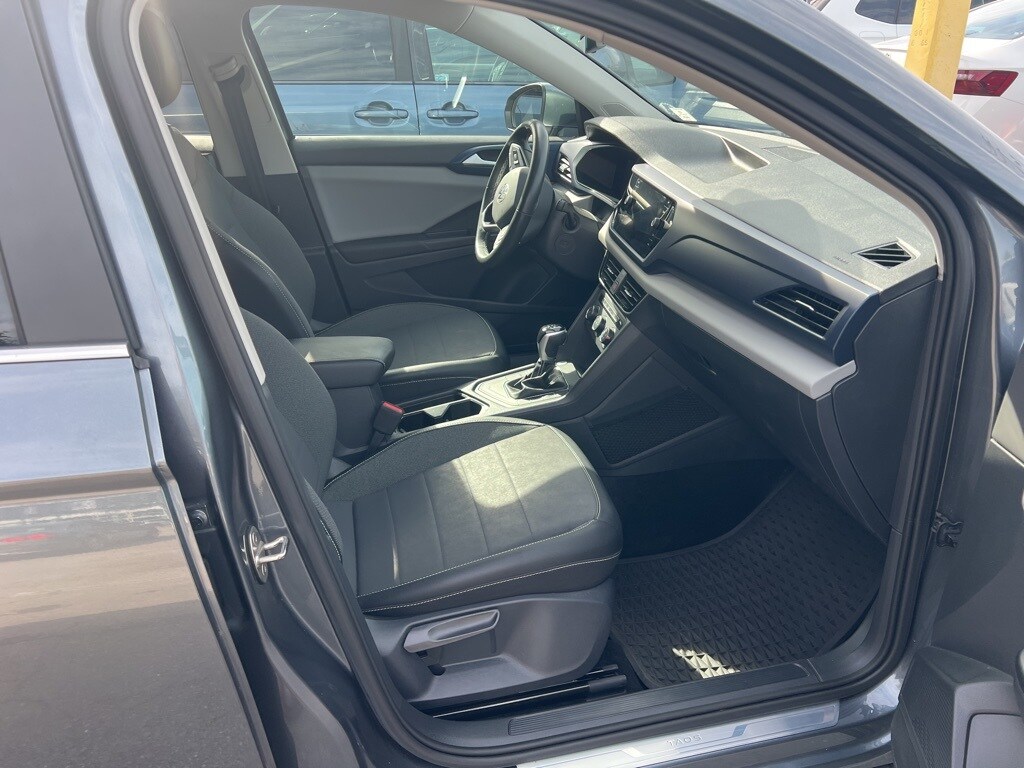 Certified 2022 Volkswagen Taos 1.5T SE SUV