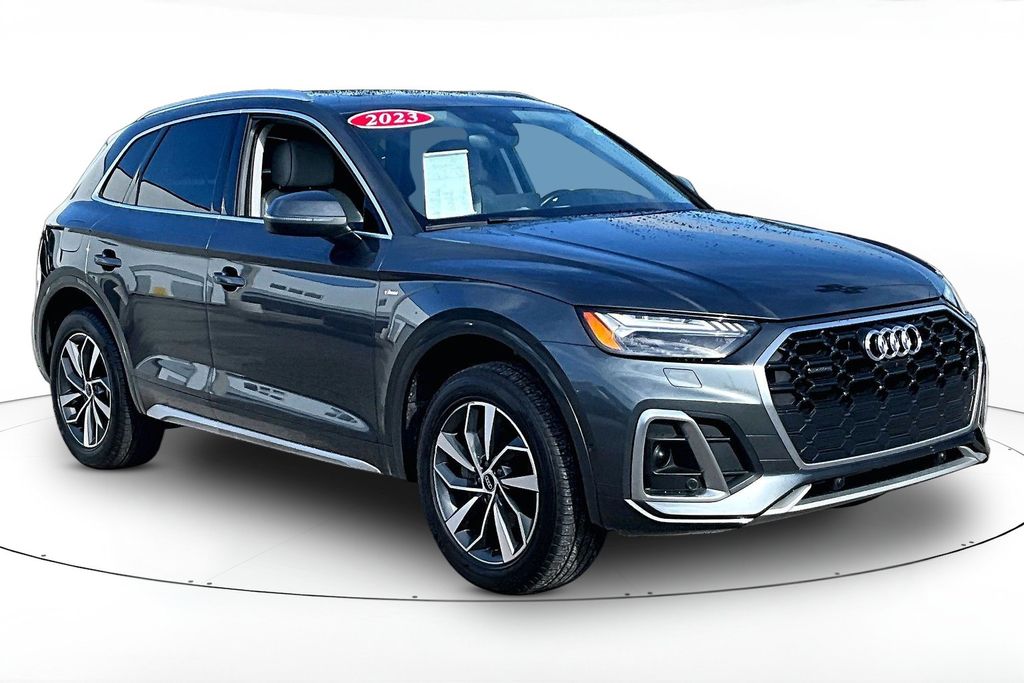 2023 Audi Q5 45 Prestige's photo
