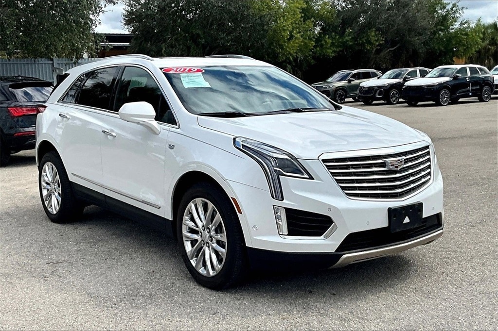 Used 2019 CADILLAC XT5 Platinum SUV