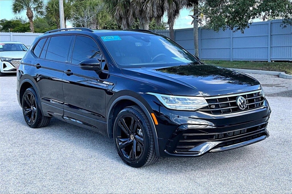 Certified 2023 Volkswagen Tiguan 2.0T SE R-Line Black SUV