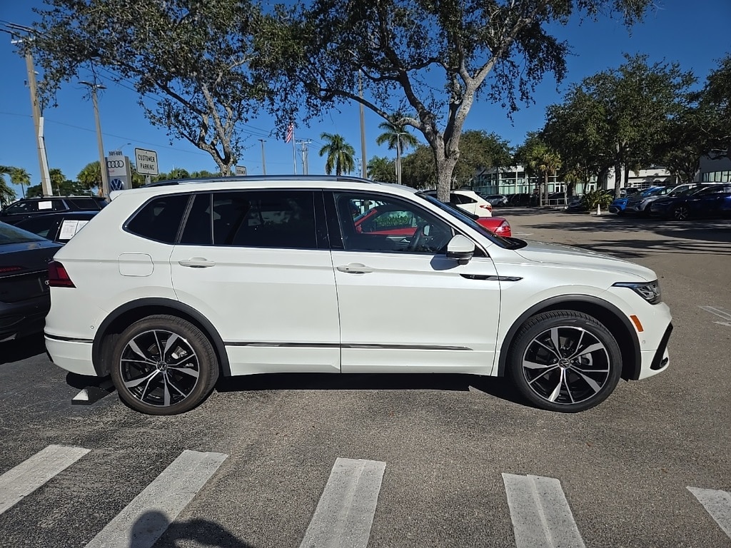 Certified 2022 Volkswagen Tiguan 2.0T SEL R-Line SUV