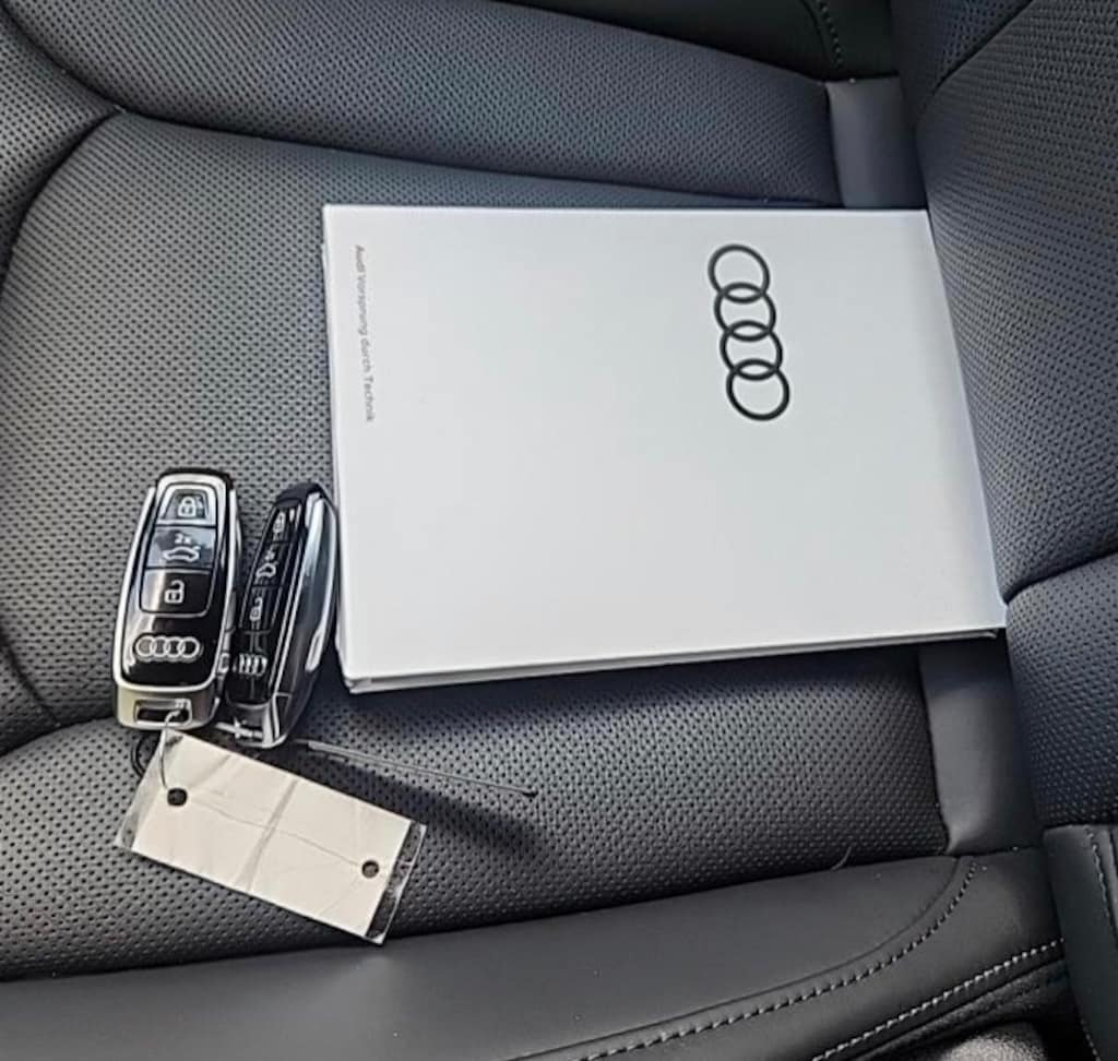 Certified 2025 Audi Q8 55 Prestige SUV