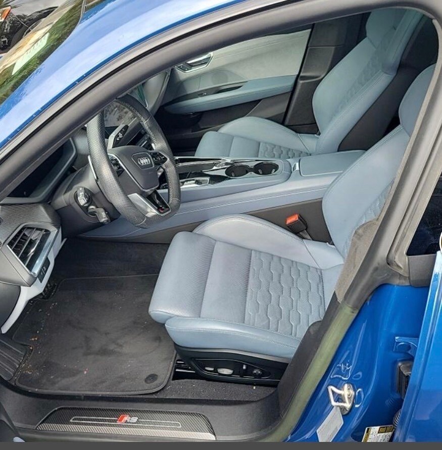 2023 Audi RS e-tron GT Base photo 2