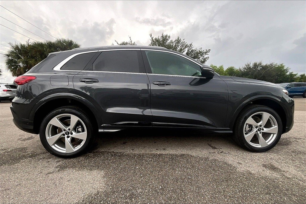 2025 Audi Q5 2.0T Premium Plus photo 4