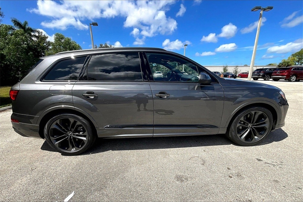 New 2026 Audi Q7 55 Premium Plus SUV