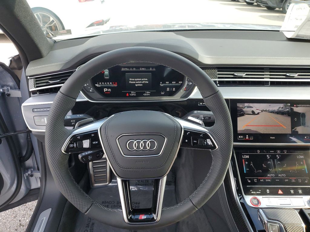 2025 Audi S8 Base - Photo 29