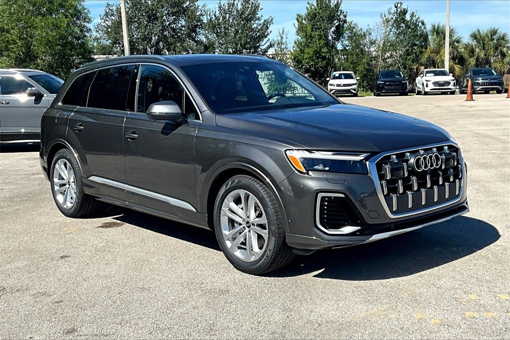New 2026 Audi Q7 55 Premium Plus SUV