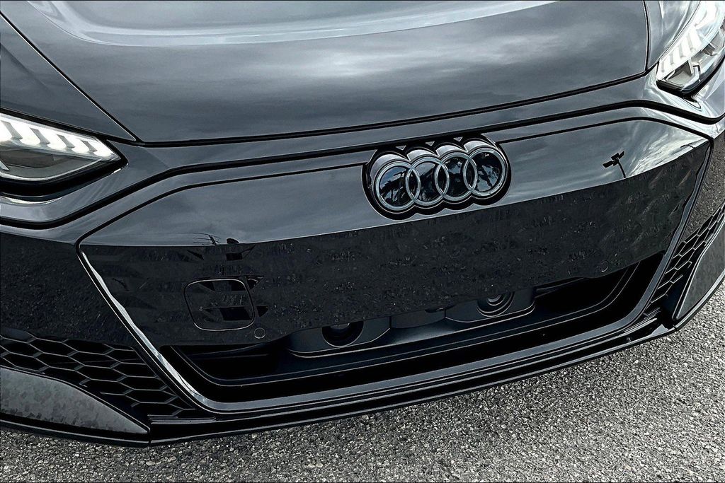 2026 Audi RS e-tron GT Performance Base - Photo 11