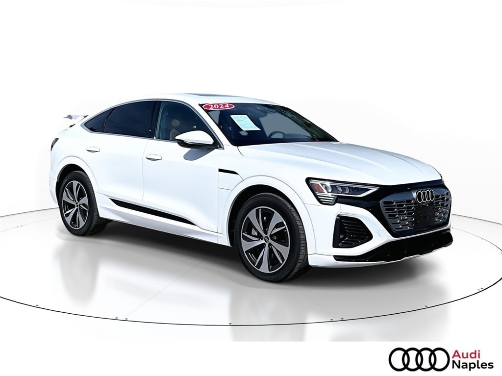 2024 Audi Q8 Sportback e-tron Premium's photo