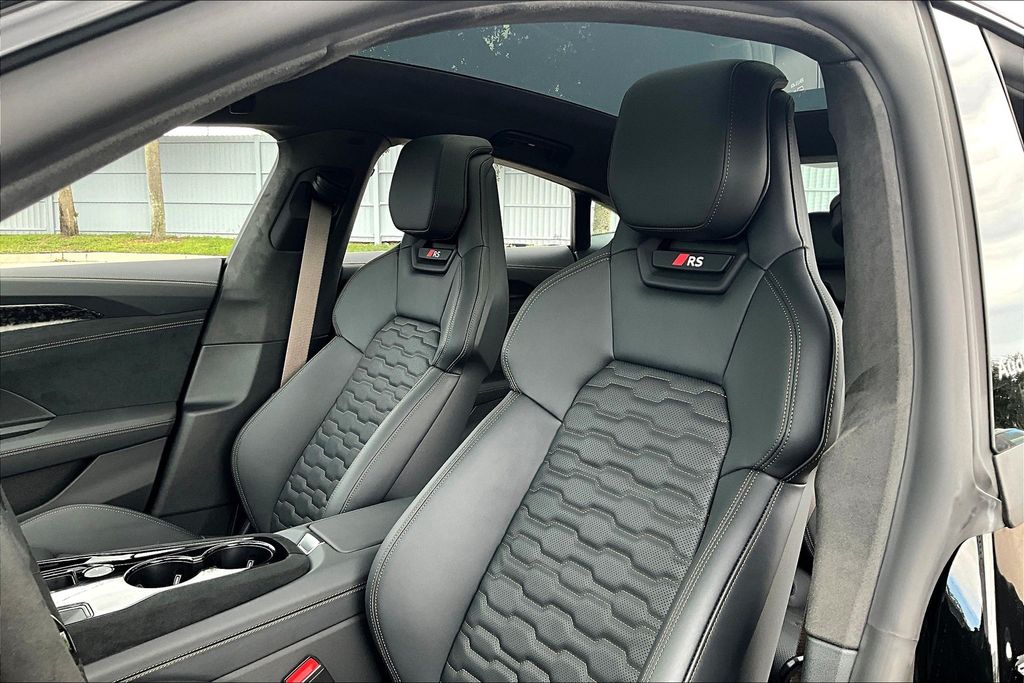 2026 Audi RS e-tron GT Performance Base - Photo 20
