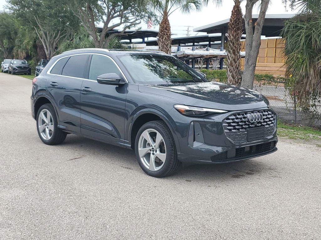 2026 Audi Q5 Premium Plus quattro's photo