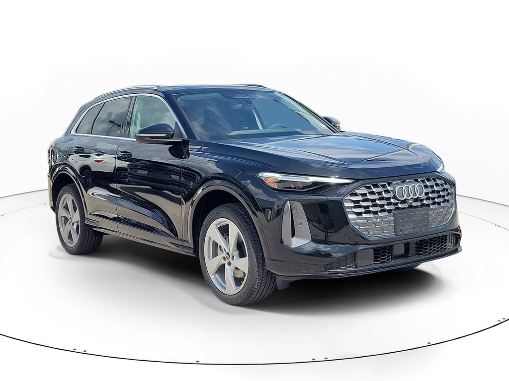2026 Audi Q5 Premium Plus quattro's photo