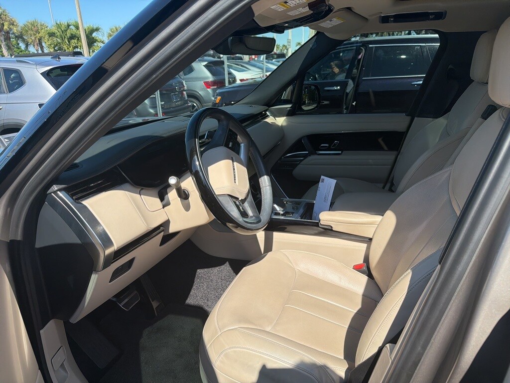 Used 2023 Land Rover Range Rover SE SUV