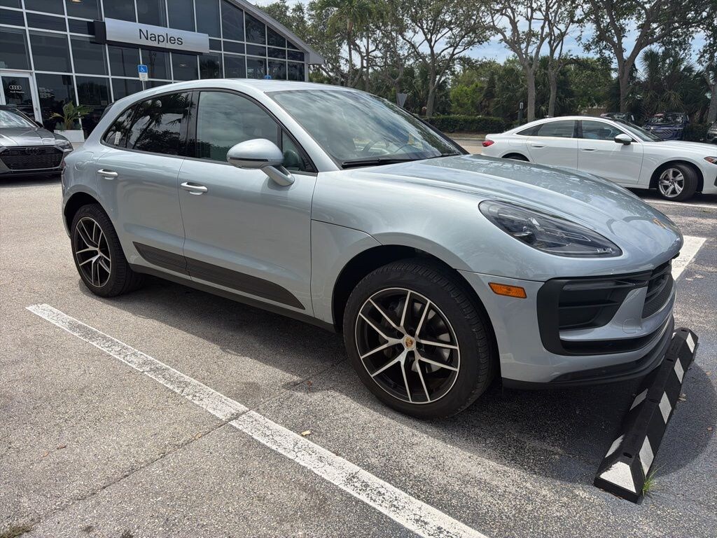 Used 2023 Porsche Macan Base SUV