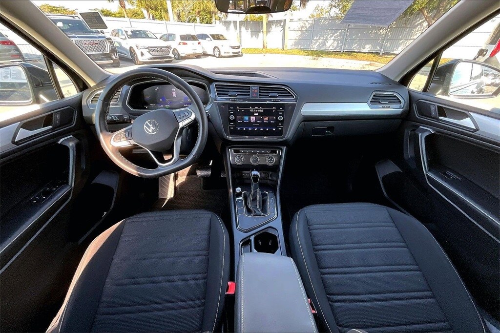 2024 Volkswagen Tiguan S photo 3