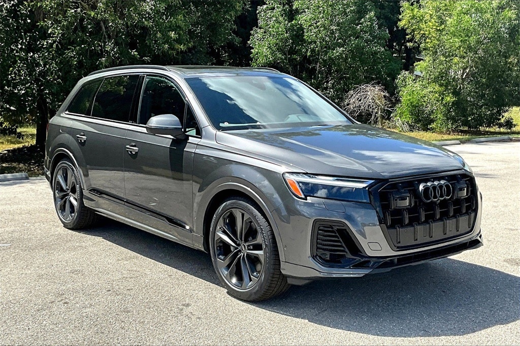 New 2026 Audi Q7 55 Premium Plus SUV