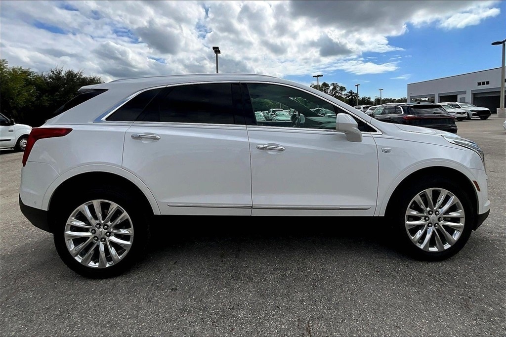Used 2019 CADILLAC XT5 Platinum SUV