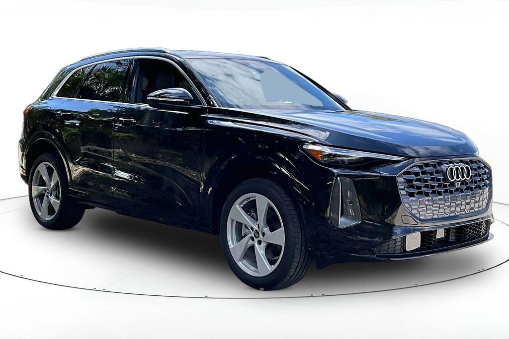 2026 Audi Q5 Premium Plus quattro's photo