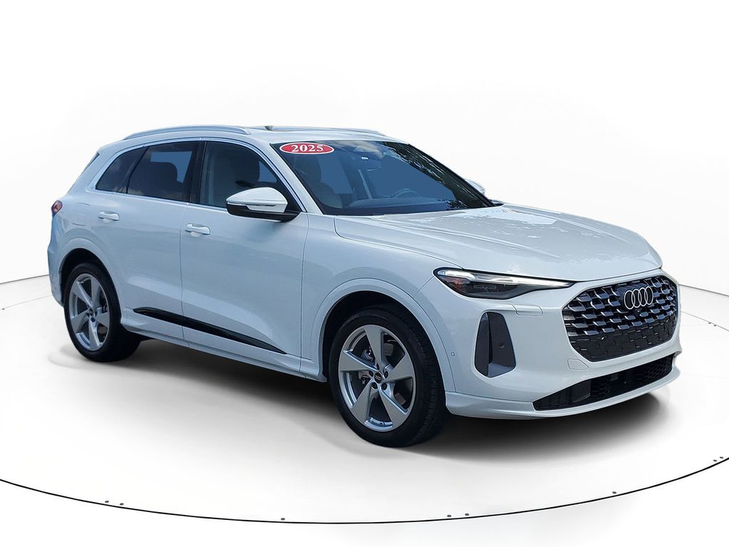 2025 Audi Q5 40 Prestige's photo