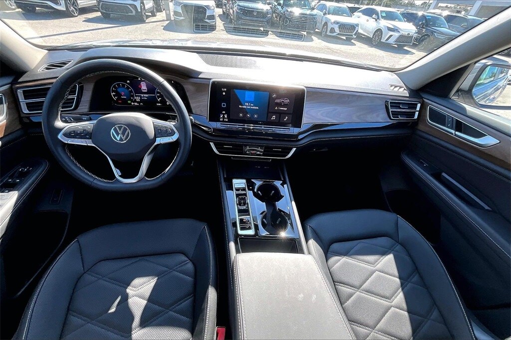 Certified 2025 Volkswagen Atlas 2.0T SE w/Technology SUV