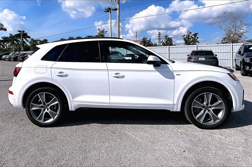 2025 Audi Q5 45 S line Premium photo 4