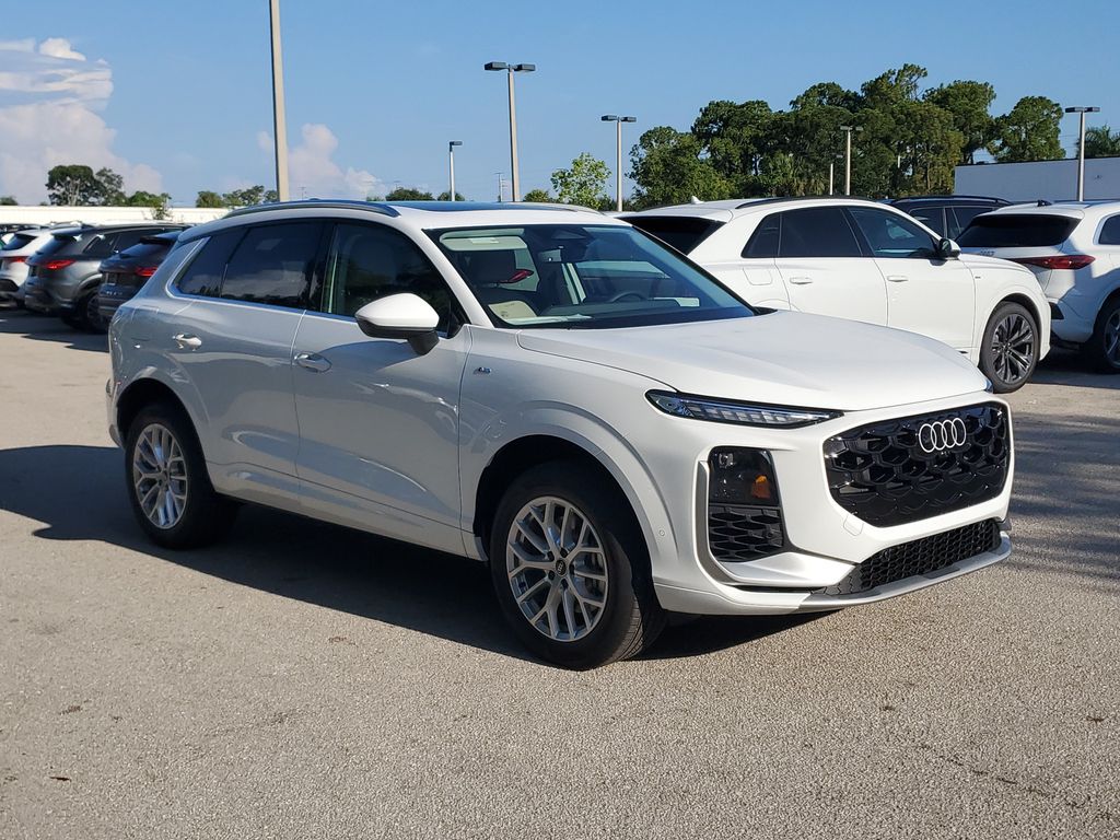 2026 Audi Q3 S line quattro's photo