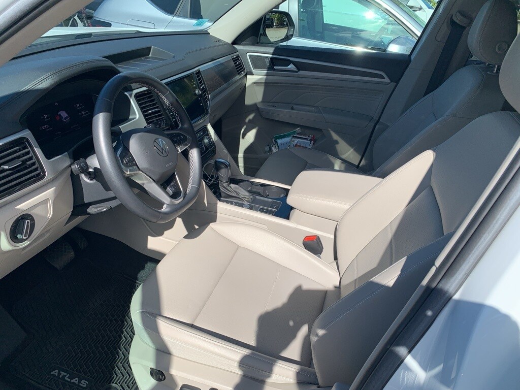 Certified 2023 Volkswagen Atlas 3.6L V6 SE w/Technology SUV