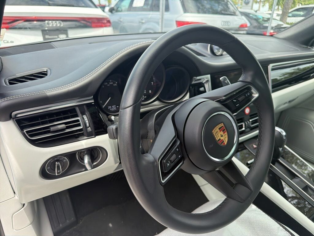 Used 2023 Porsche Macan Base SUV