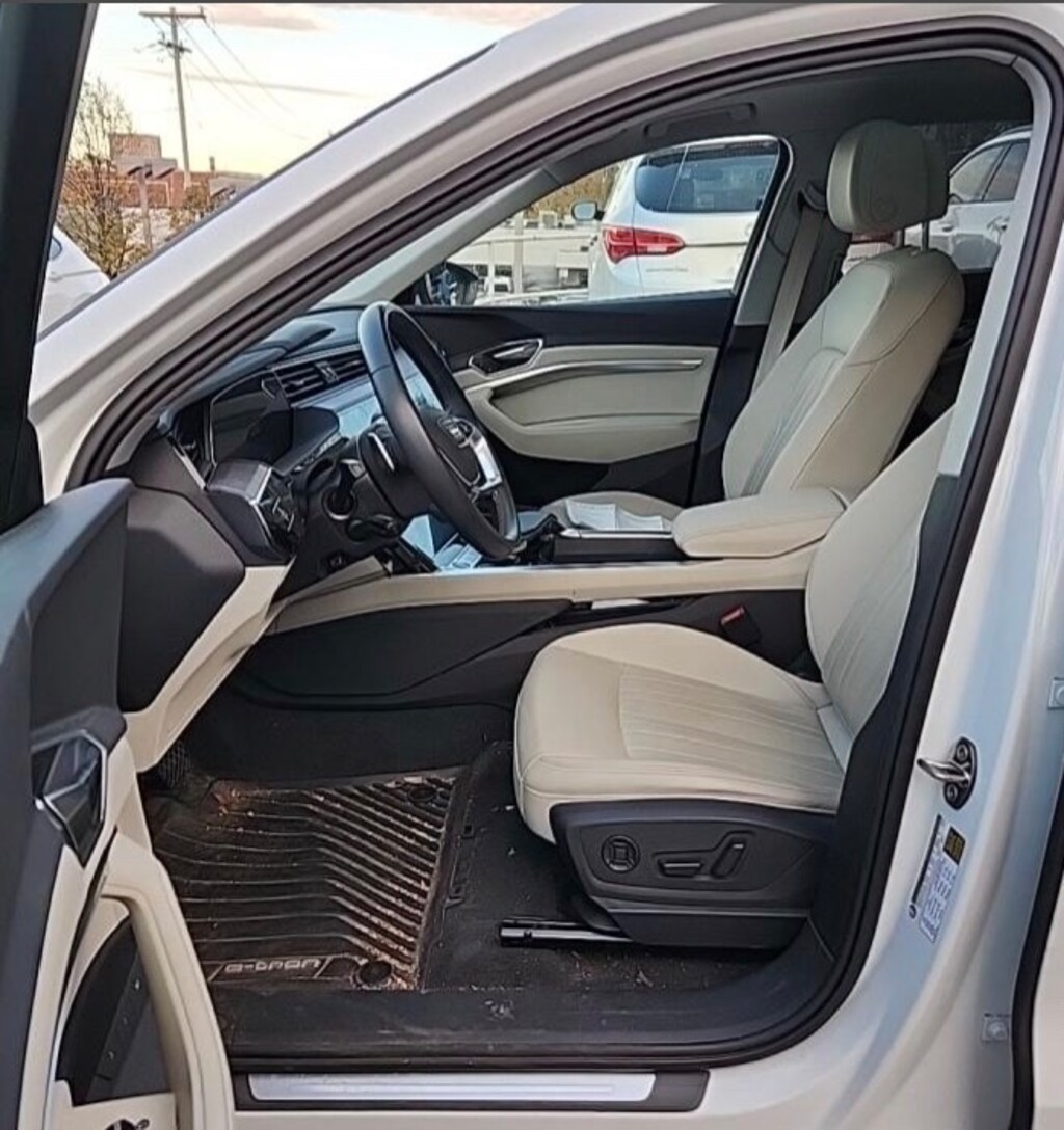 Used 2024 Audi Q8 e-tron Premium Plus SUV