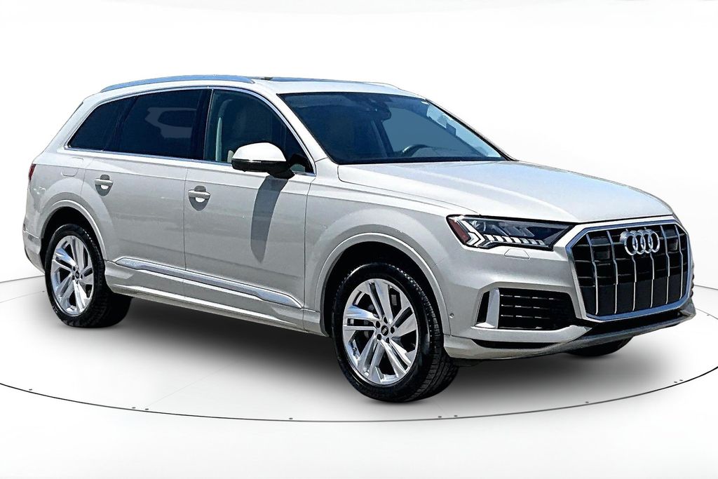 2023 Audi Q7 55 Premium Plus quattro Tiptronic's photo