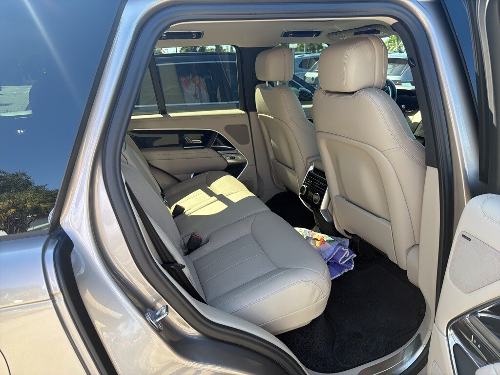 Used 2023 Land Rover Range Rover SE SUV