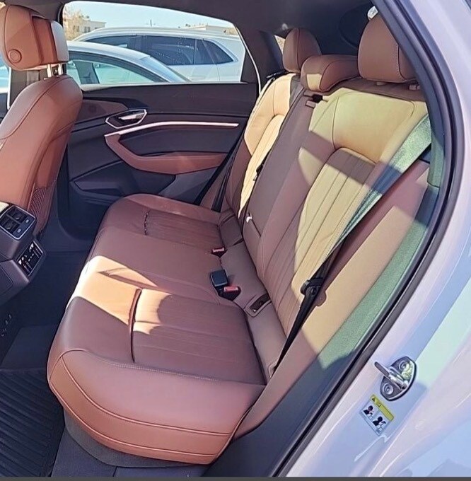 2024 Audi Q8 E-tron Premium photo 3