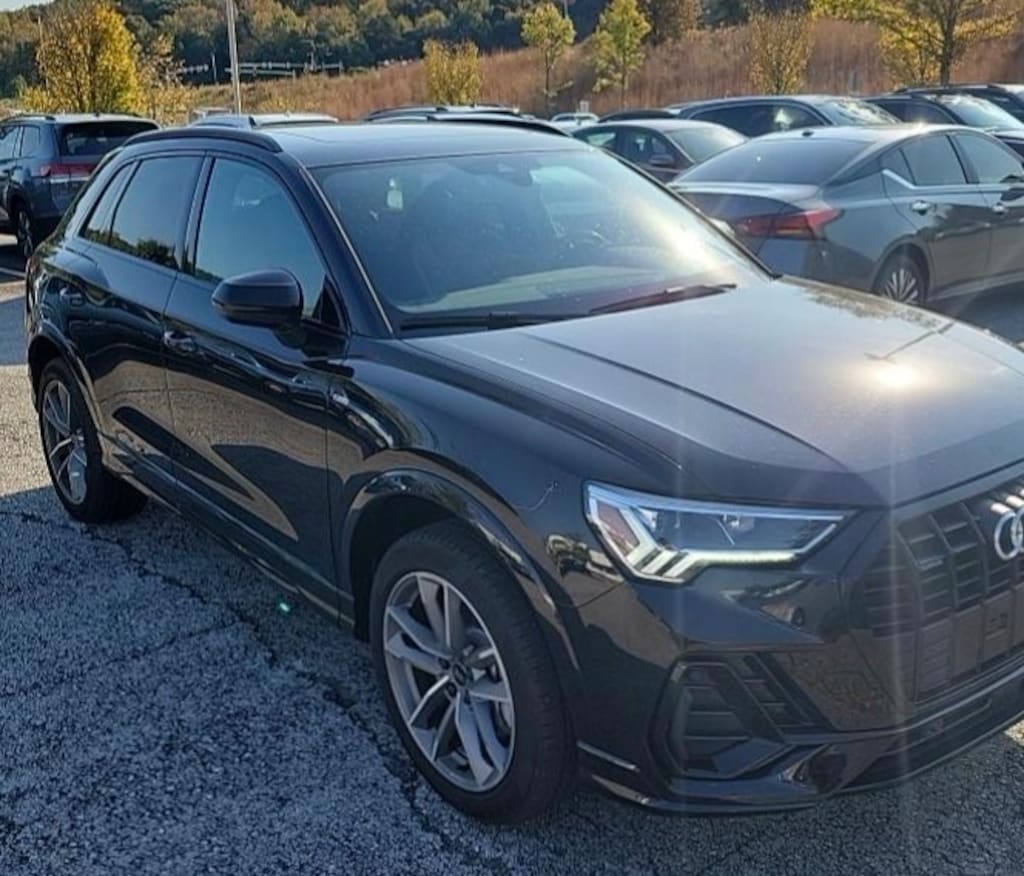 Certified 2025 Audi Q3 Premium SUV