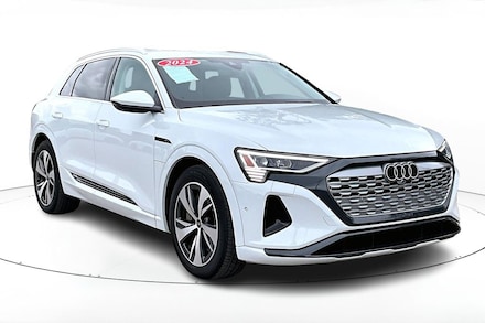 2024 Audi Q8 e-tron Premium Plus SUV