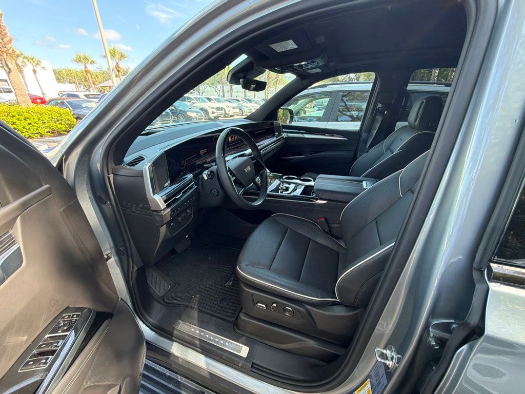 Used 2025 CADILLAC Escalade ESV Sport SUV