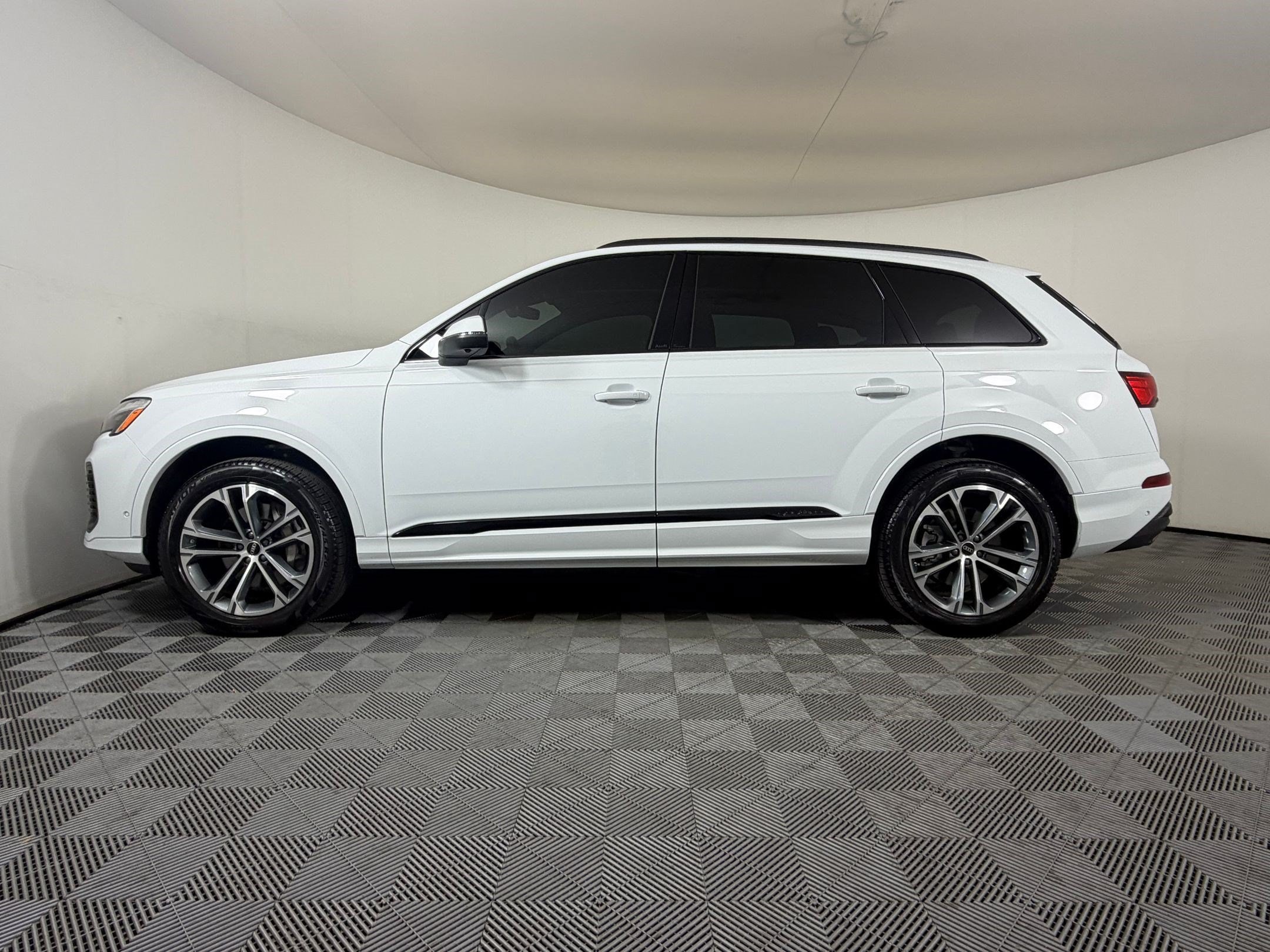 2026 Audi Q7 Premium SUV