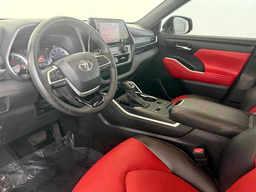 Used 2022 Toyota Highlander XSE SUV