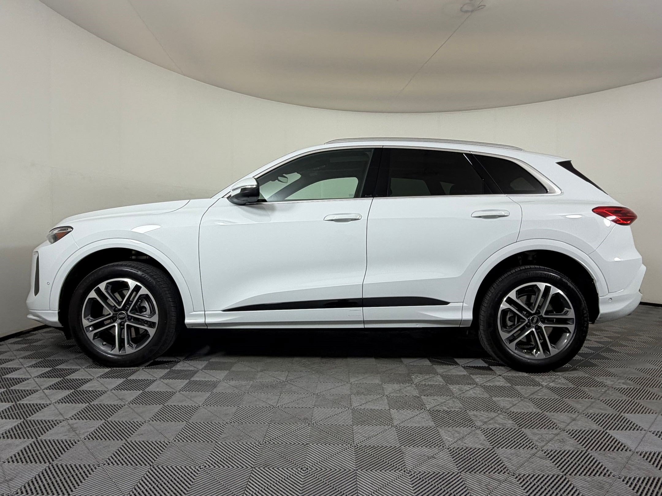 2025 Audi Q5 Premium SUV