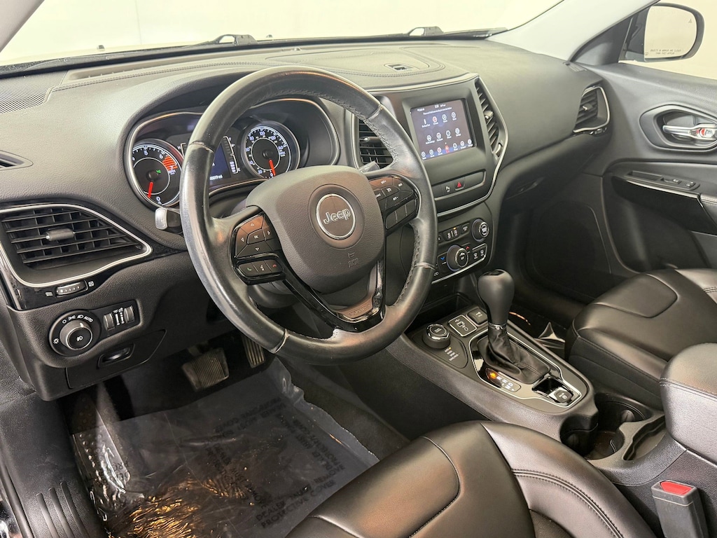 Used 2019 Jeep Cherokee Altitude SUV