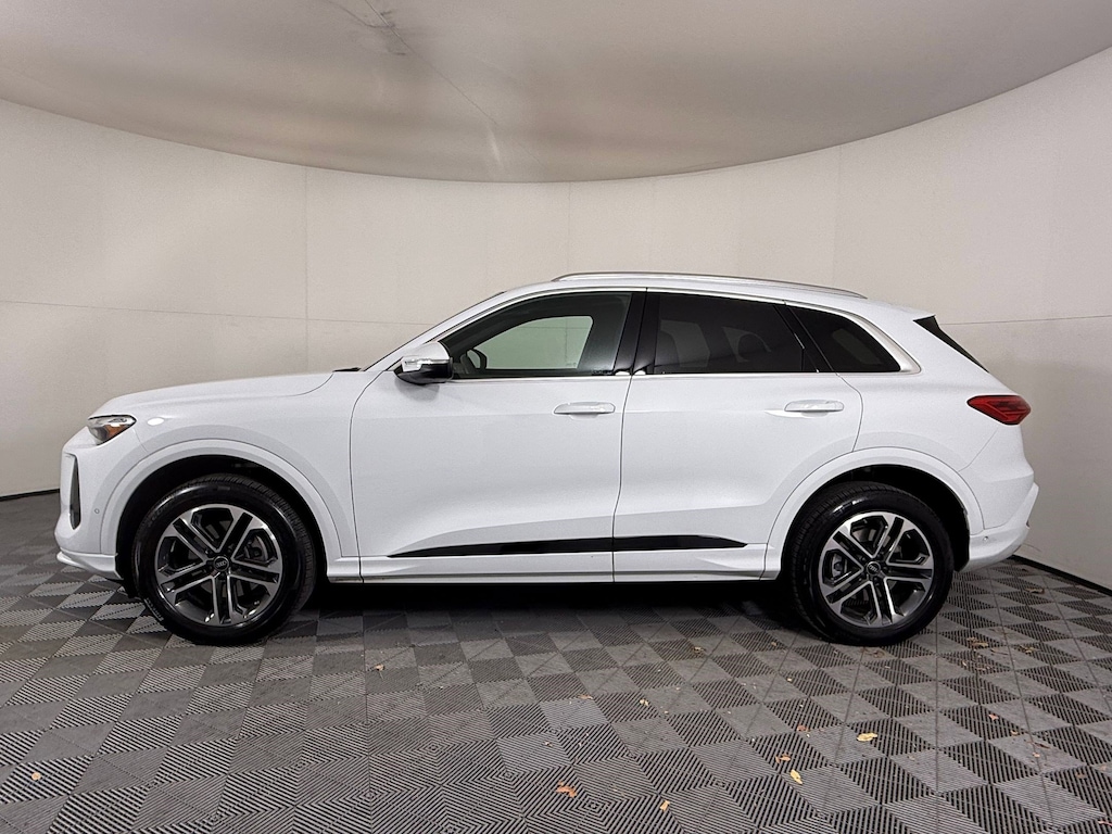 Used 2025 Audi Q5 Premium SUV