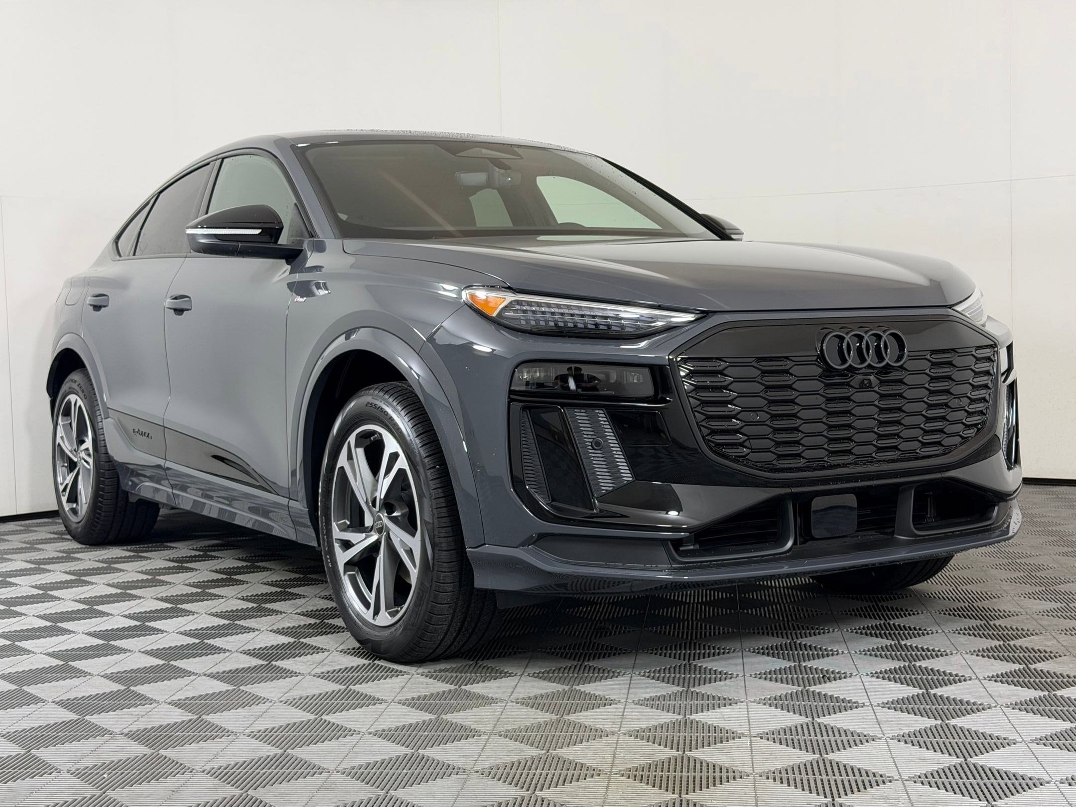Q6 E-tron Sportback Premium Plus SUV