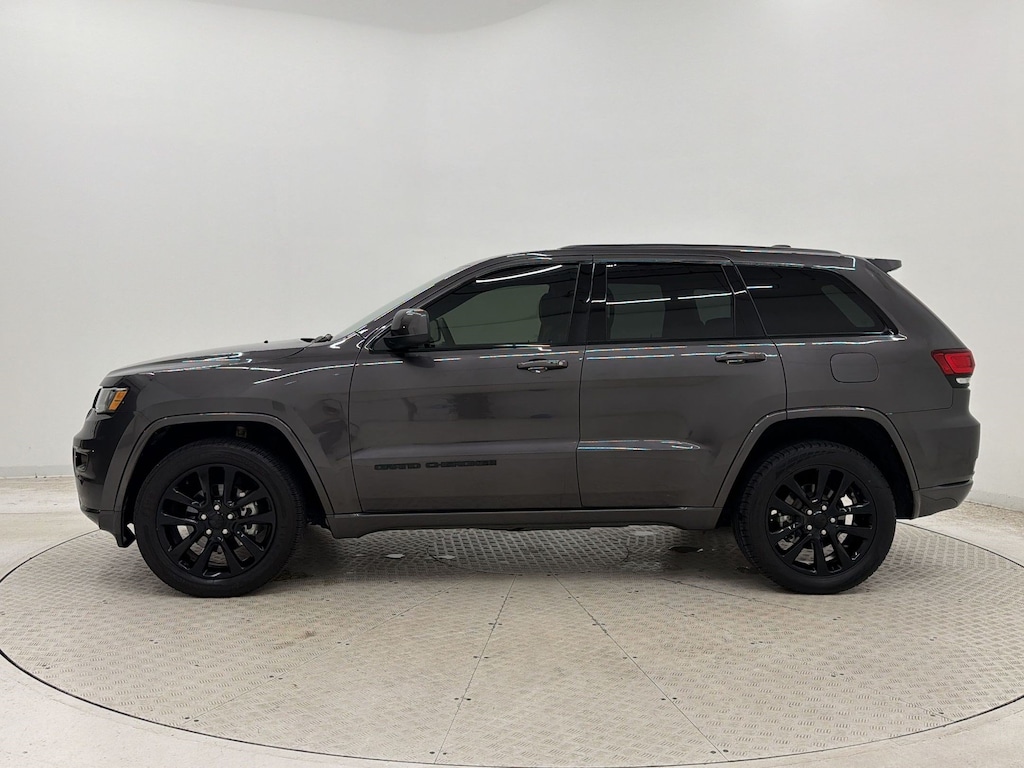 Used 2019 Jeep Grand Cherokee Altitude SUV