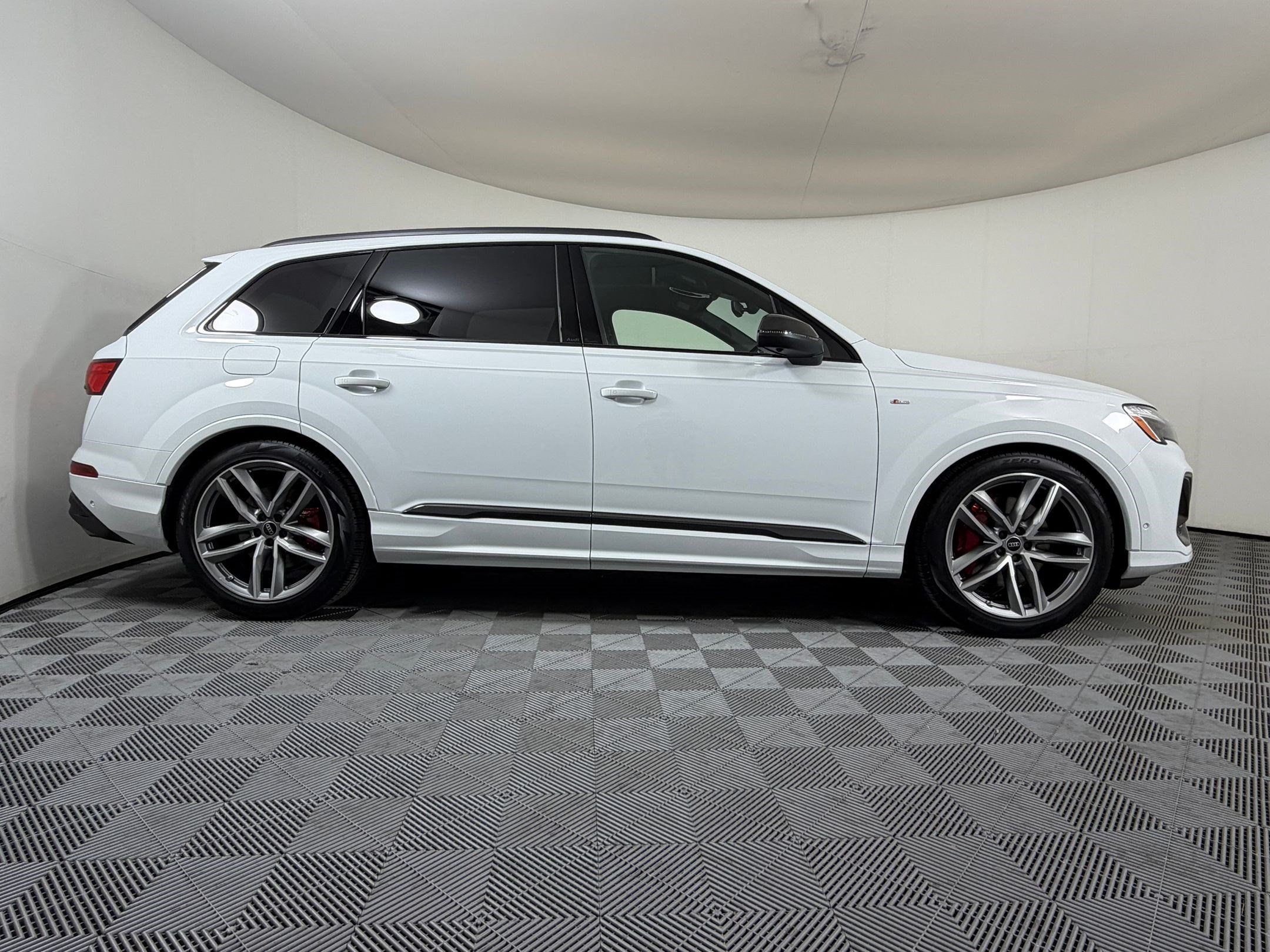 2026 Audi Q7 Prestige SUV