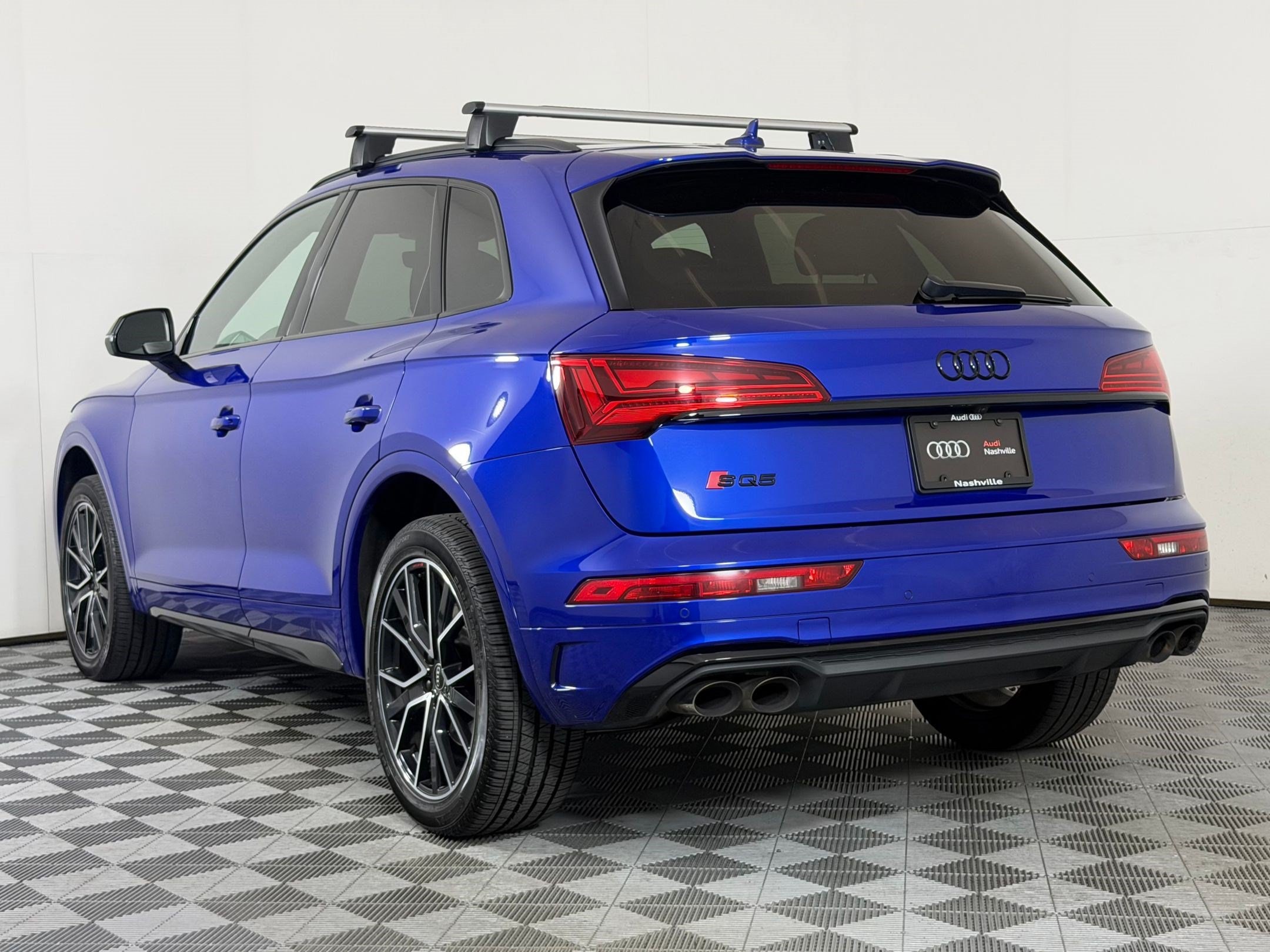 SQ5 Premium Plus SUV
