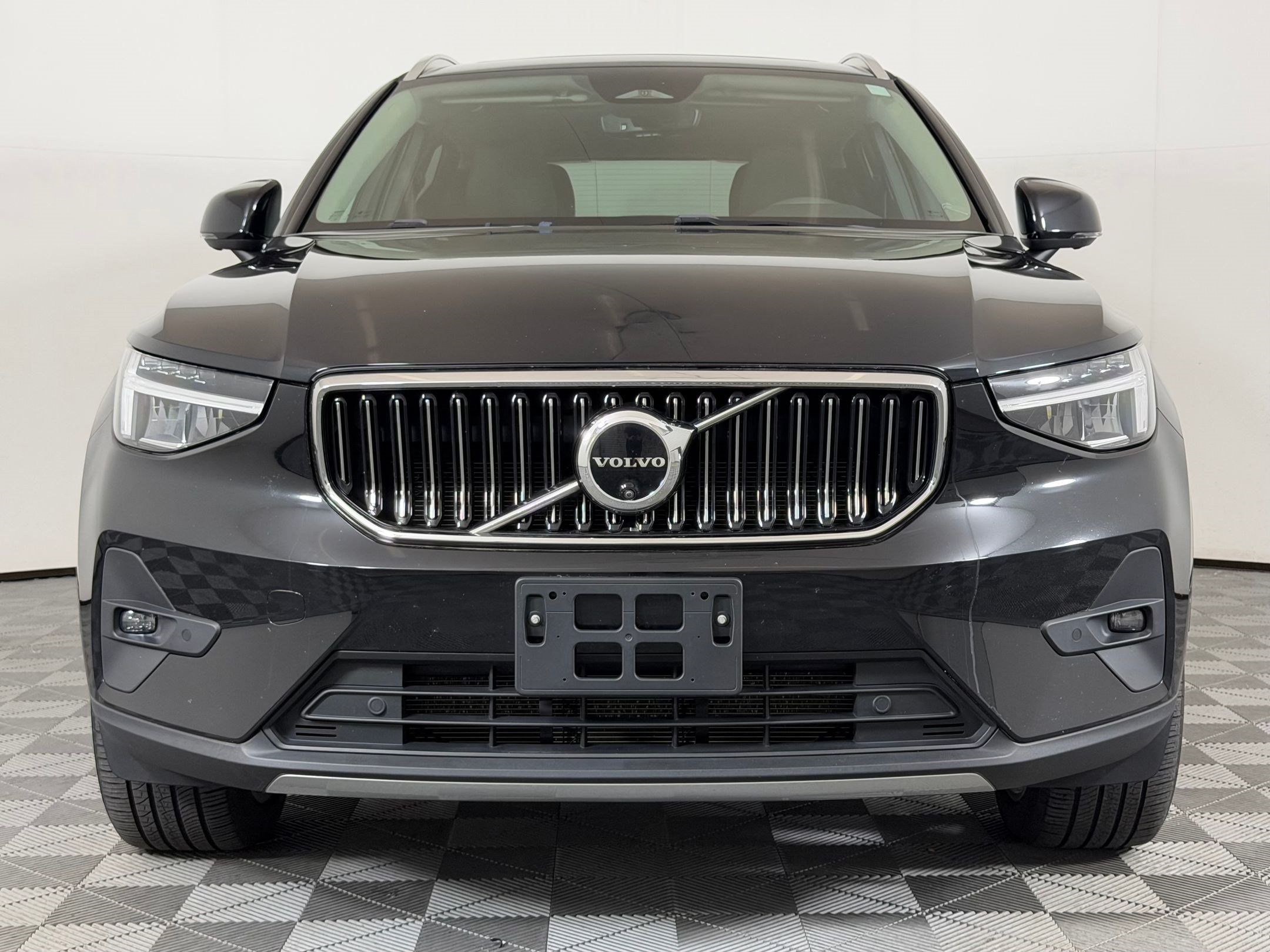 XC40 Plus Bright Theme SUV