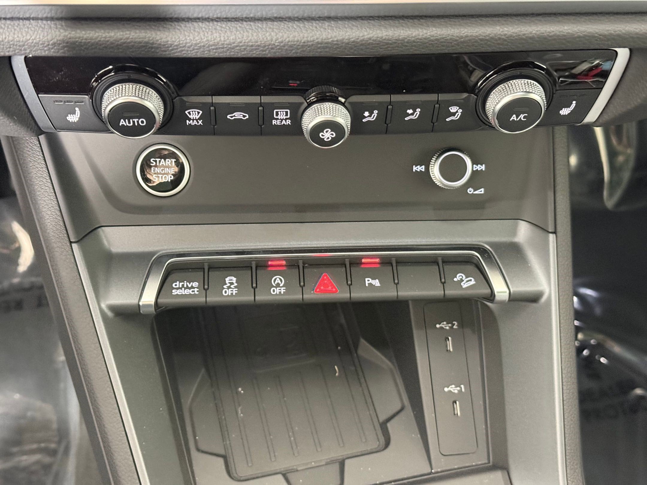 2025 Audi Q3 S Line Premium - Photo 18