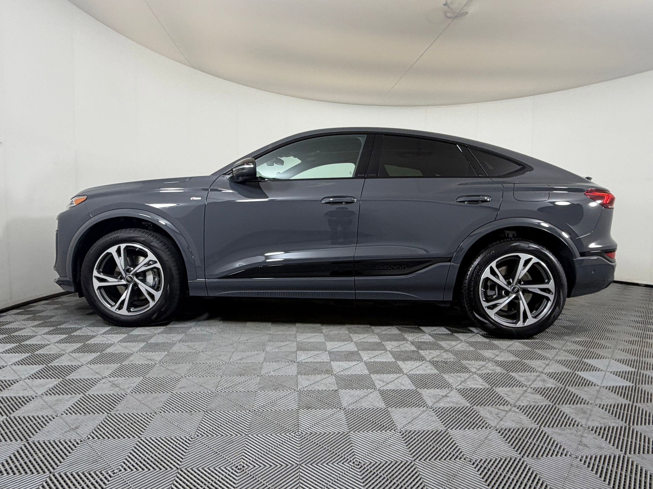 Q6 E-tron Sportback Premium Plus SUV