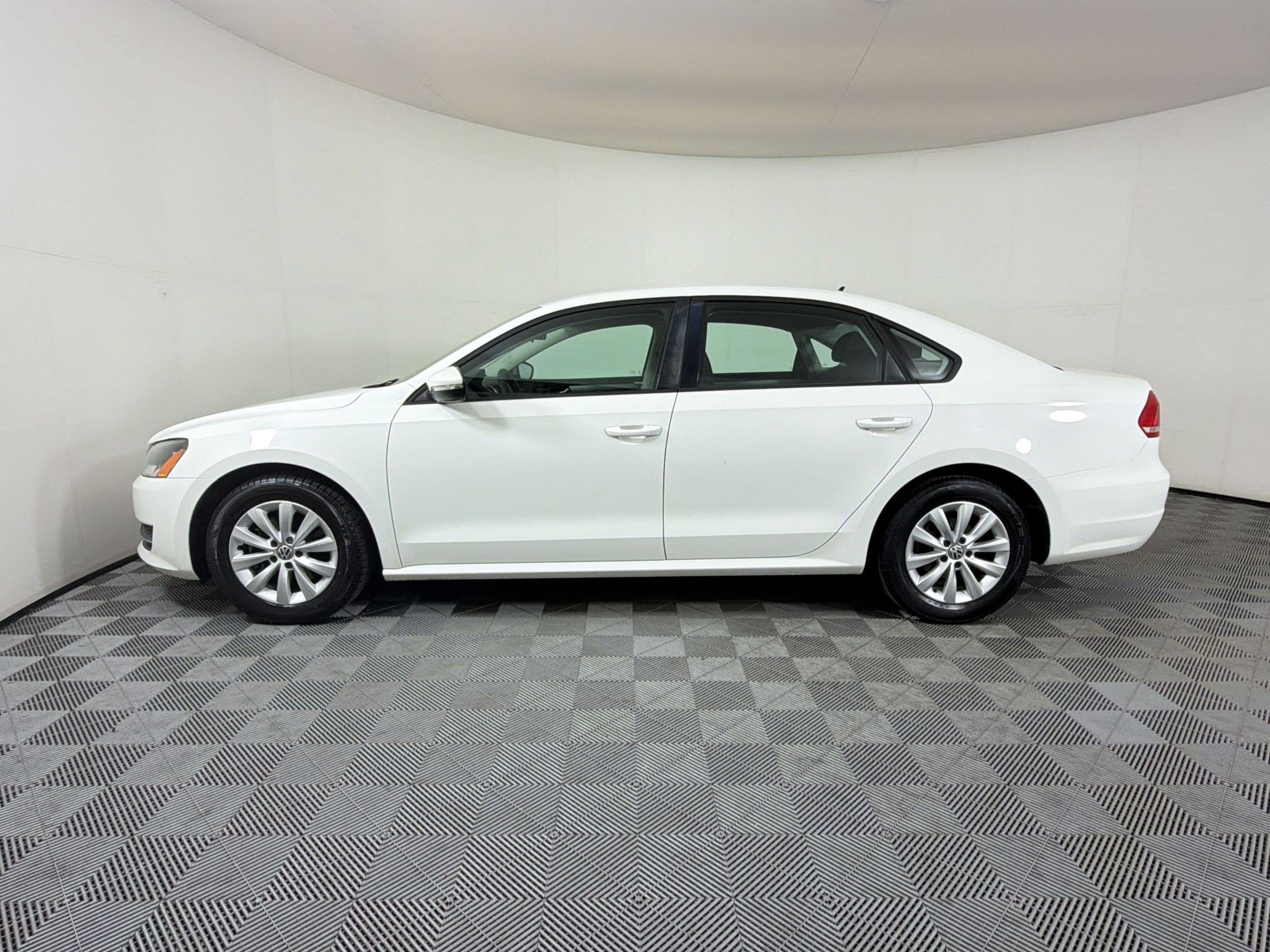 Passat S Sedan