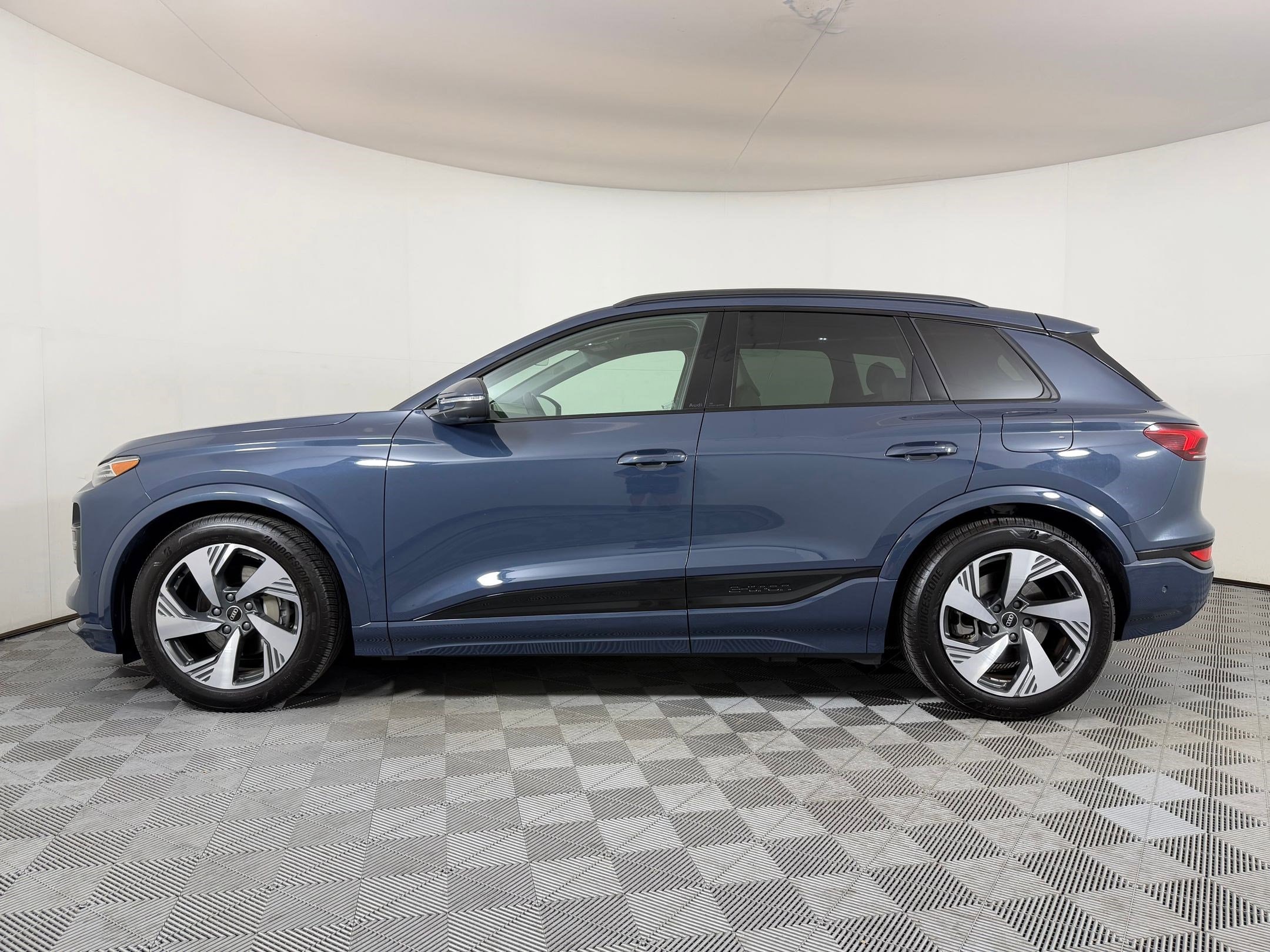 Used 2025 Audi Q6 e-tron Prestige with VIN WA134BGFXSA003504 for sale in Brentwood, TN