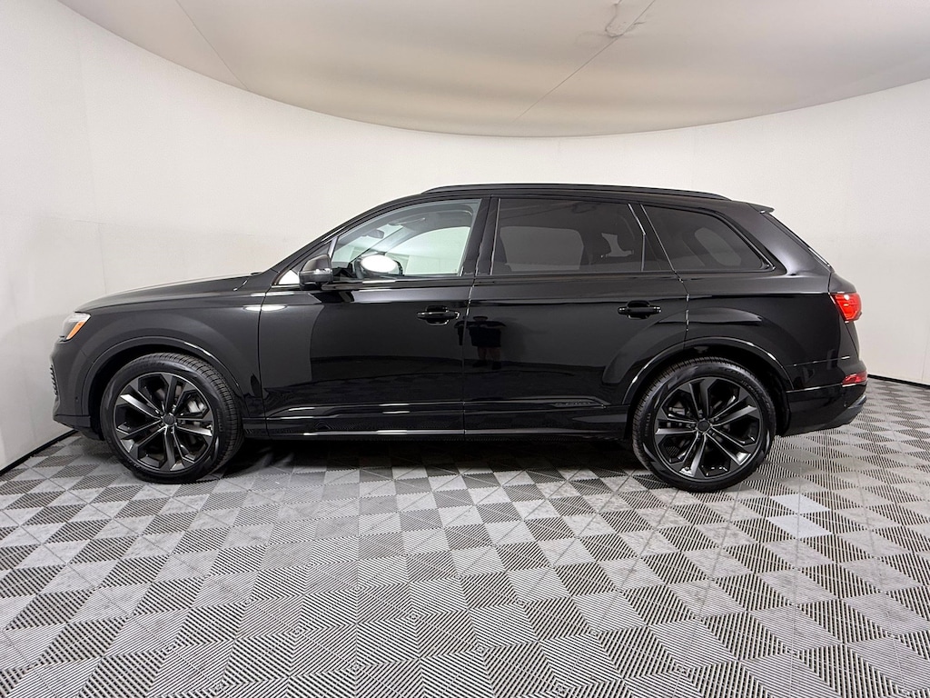 New 2026 Audi Q7 55 Premium Plus SUV